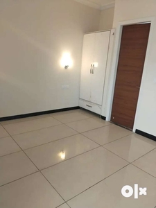 3 bedroom attached bathroom sec 38