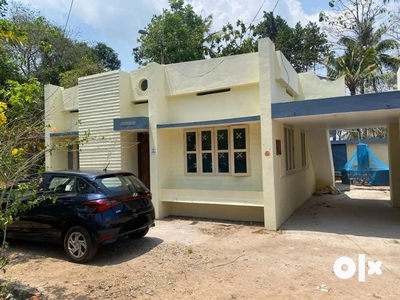 3 Bedroom House for rent in kilimanoor. 50m from RRV Central School.
