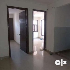 3bhk flat for rent in sector 7 Krishna colony