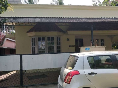 3BHK house for rent; 2nd Cross Road, Ponnurunni, Vyttila, Ernakulam