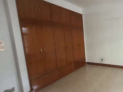 3bhl flat for rent available in chandmari
