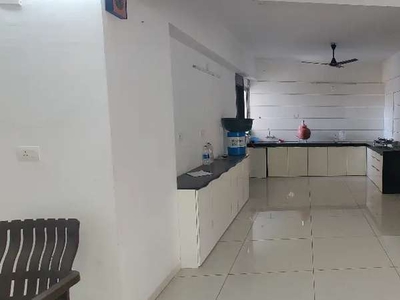 4 BHK flat rent Sarabhai campus Vadodara