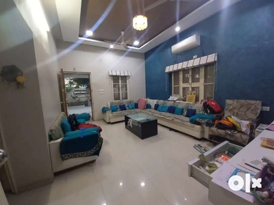 4bhk fully furnished bungalow available on rent for family only.