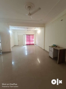 4BHK HOUSE FOR RENT IN AYODHYA BYPASS MAIN ROAD COMPUS