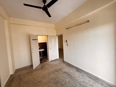 950 sq ft 2 BHK 2T Apartment for rent in Project at Murugeshpalya, Bangalore by Agent S B Real Estate