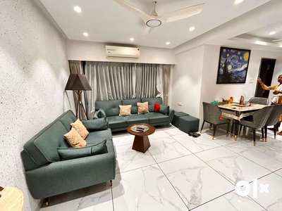 Available luxurious fulll furnished flat on rent