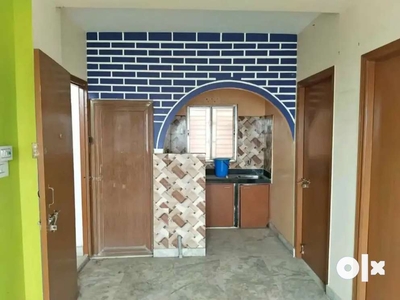 Cheap Rent 2ROOM flat cum House Available for rent at Dum Dum Metro
