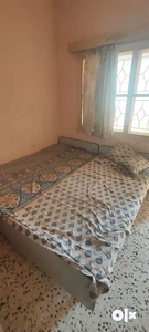 FURNISHED FLAT with RESNABLE RENT Nr JOGARS PARK