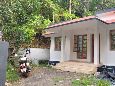 House for rent at koothattukulam