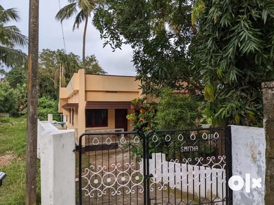 House with ten cents for sale at Ottapalam town