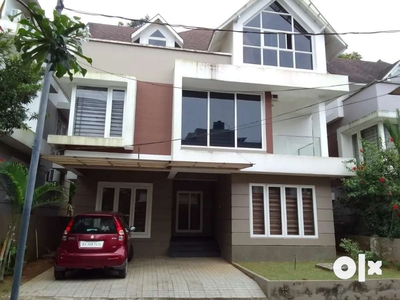 Kakkanad 4 BHK villa for rent family only 2400 sqft