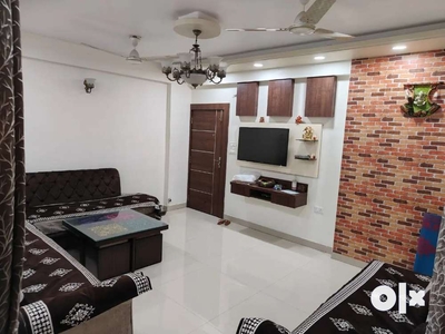 Newly 3 bhk flat fully furnished in rohit nagar