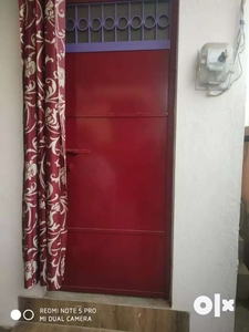 Single room flat with all basic amenities