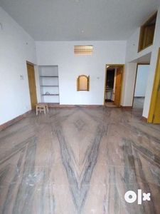 Spacious 3bhk flat with parking