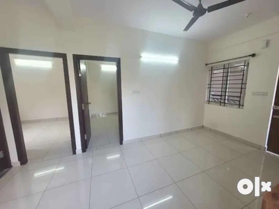 We'll Maintained 2BHK Apartment Available for rent in Dum Dum Metro