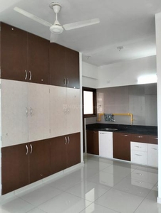 2 BHK Flat for rent in Near Nirma University On SG Highway, Ahmedabad - 1300 Sqft