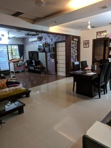 3 BHK Flat for rent in Vaishno Devi Circle, Ahmedabad - 1890 Sqft