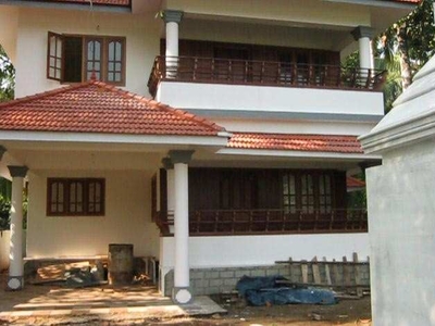 4 BHK House & Villa 2500 Sq.ft. for Sale in Thiruvalla, Pathanamthitta