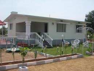 Farm House 1100 Sq. Yards for Sale in