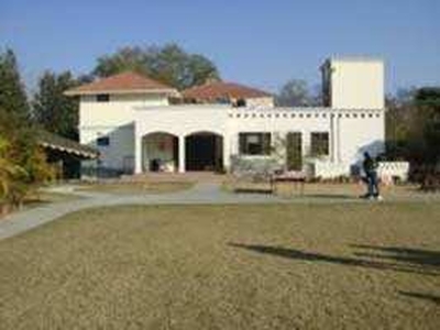 Farm House 1250 Sq. Yards for Sale in