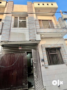 100 Gaj house for sale in bank colony Near to main road