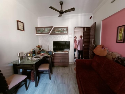 1 BHK Flat for rent in Kandivali West, Mumbai - 690 Sqft