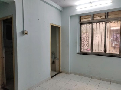 1 RK Flat for rent in Malad West, Mumbai - 250 Sqft