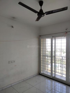 2 BHK Flat for rent in Kesnand, Pune - 844 Sqft