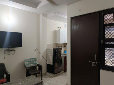 1 BHK Independent Floor for rent in Pitampura, New Delhi - 370 Sqft