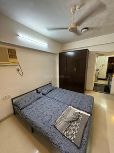 1 RK Flat for rent in Khar West, Mumbai - 400 Sqft