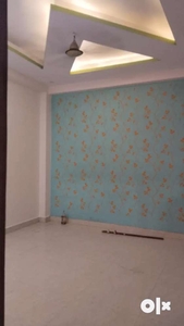 2 bhk flat available for sale in Shalimar garden at first floor