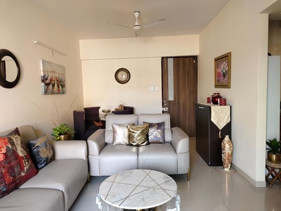 2 BHK Flat for rent in Kandivali East, Mumbai - 1080 Sqft