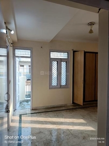 2 BHK Flat for rent in Sector 10 Dwarka, New Delhi - 1100 Sqft