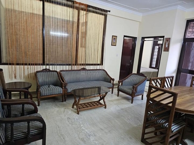 2 BHK Independent Floor for rent in Sector 52, Noida - 2250 Sqft