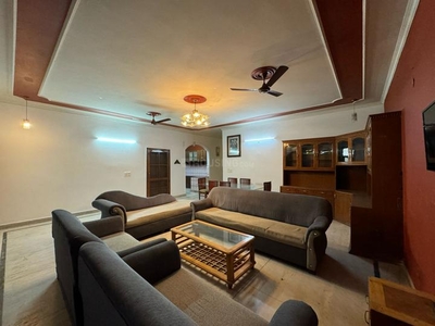 4 BHK Independent Floor for rent in Sector 52, Noida - 3200 Sqft