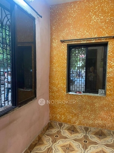 1 BHK Flat In Trimurti Housing Society for Rent In Bandra East