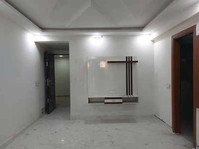 1300 sq ft 3 BHK 2T Completed property Apartment for sale at Rs 55.00 lacs in Project in Sector 104, Noida
