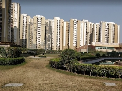 1410 sq ft 3 BHK 2T Apartment for rent in Paras Tierea at Sector 137, Noida by Agent seller