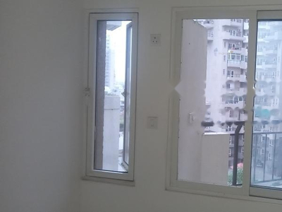 1750 sq ft 3 BHK 3T Apartment for rent in Ramprastha AWHO at Sector 95, Gurgaon by Agent Azuroin