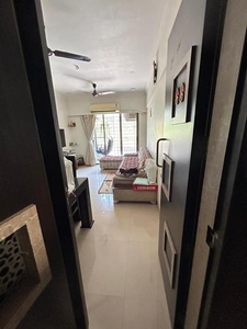 2 BHK Flat for rent in Kandivali East, Mumbai - 945 Sqft