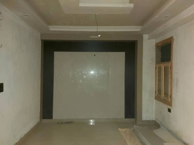 950 sq ft 2 BHK 2T SouthWest facing Apartment for sale at Rs 33.00 lacs in Project in Sector 74, Noida
