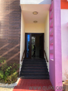 4 BHK 2400 Sq. ft Villa for rent in Akkarai, Chennai
