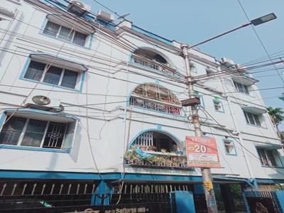 2 BHK Flat for rent in Jadavpur, Kolkata - 890 Sqft