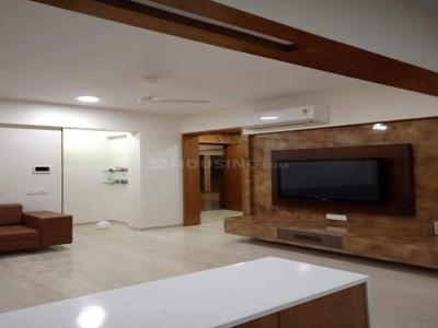 3 BHK Flat for rent in Iscon Ambli Road, Ahmedabad - 3100 Sqft