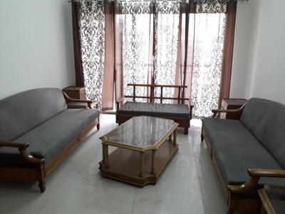 3 BHK Flat for rent in Makarba, Ahmedabad - 2500 Sqft