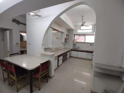 4 BHK Flat for rent in Navrangpura, Ahmedabad - 2652 Sqft