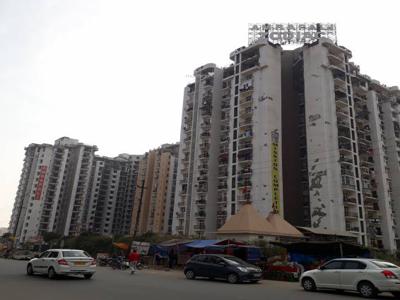 2300 sq ft 4 BHK 2T South facing Apartment for sale at Rs 1.25 crore in Amrapali Zodiac 9th floor in Sector 120, Noida