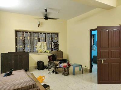 650 sq ft 2 BHK 1T South facing Apartment for sale at Rs 42.00 lacs in Project in Lake Gardens, Kolkata
