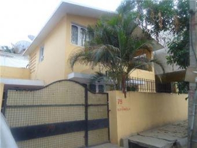House for sale in Benson Town For Sale India