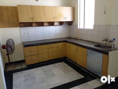 3bhk semi furnished independent house available for rent